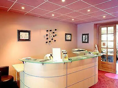 Les Colonnes Hotel