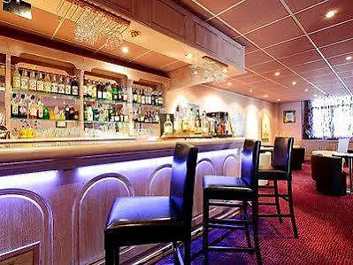 Les Colonnes Hotel 2*
